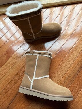 UGG Cream Shearling-Lined Slipper Boots